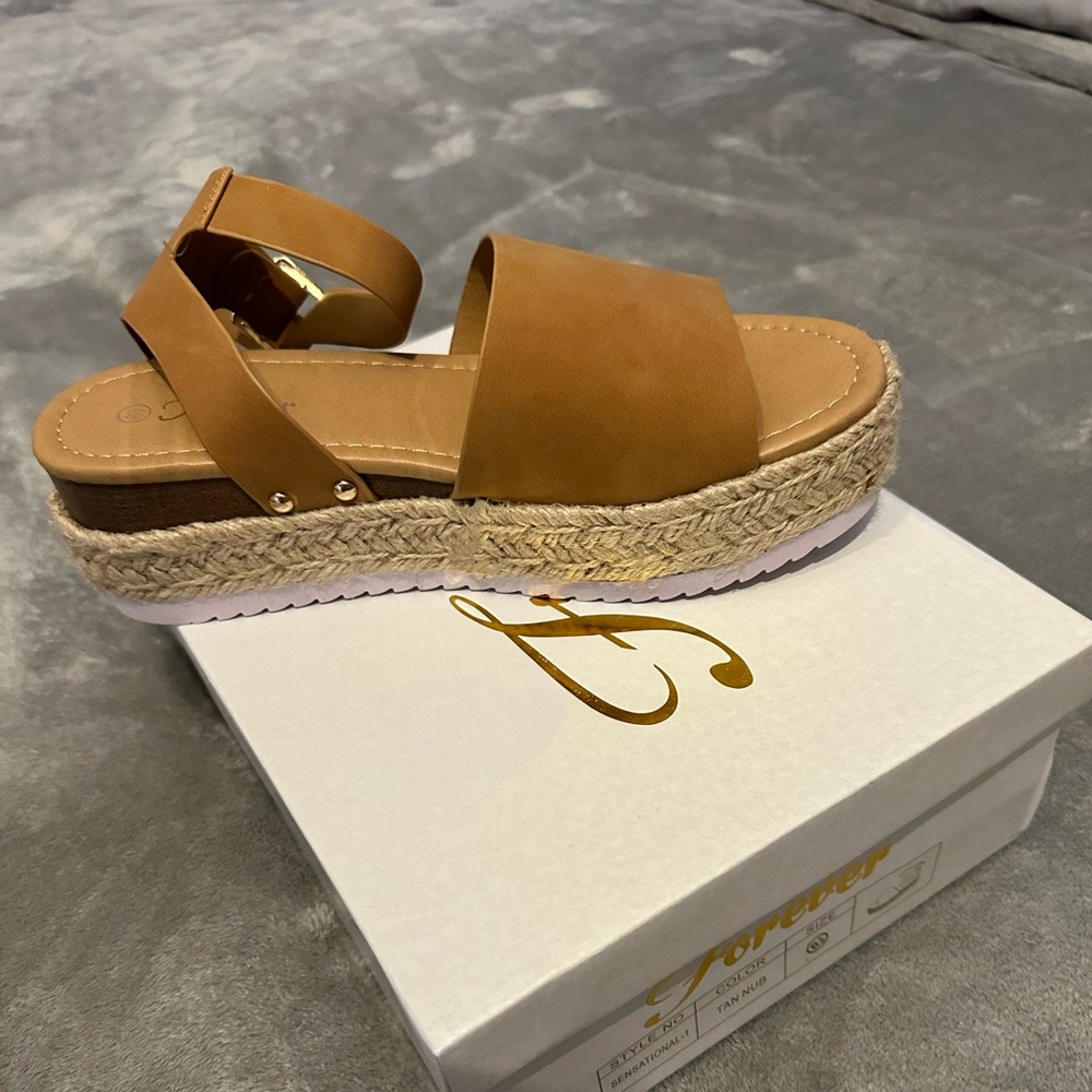 Brand new women’s sandals